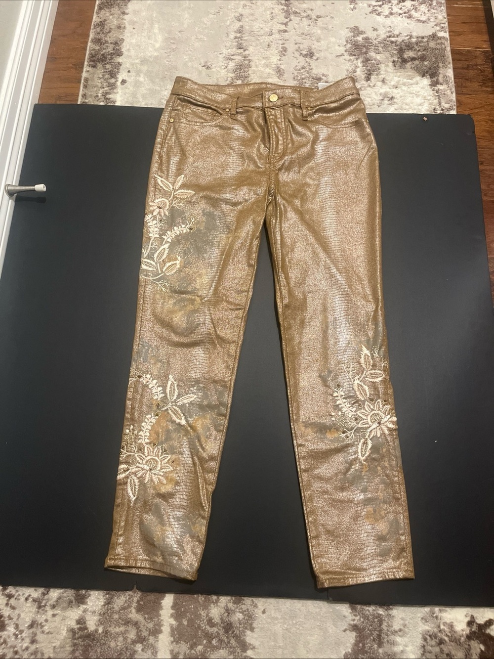 Chico's Metallic Gold Embroidered Cropped Jeans size 6R sold out online